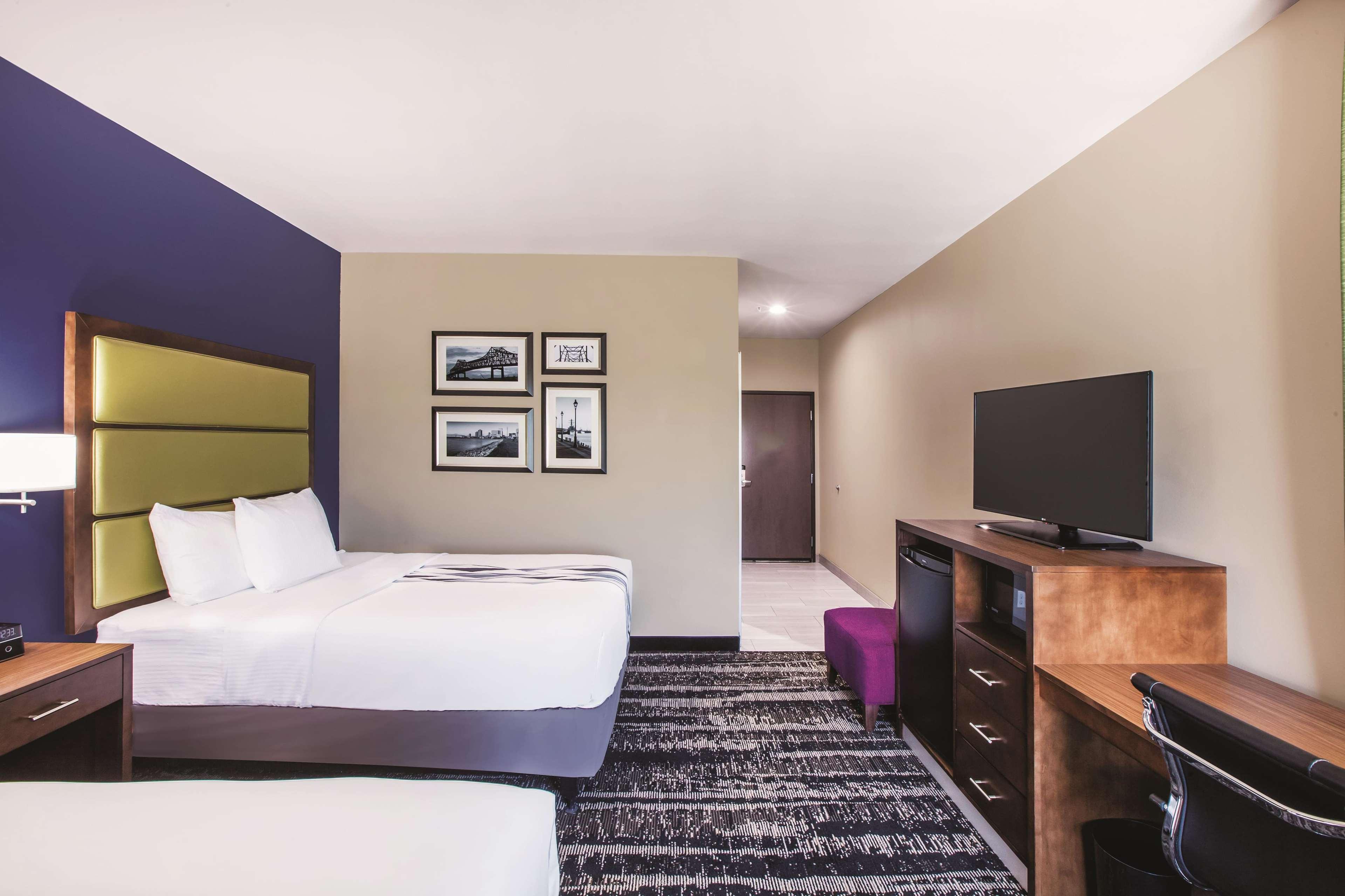 La Quinta & La Hotel