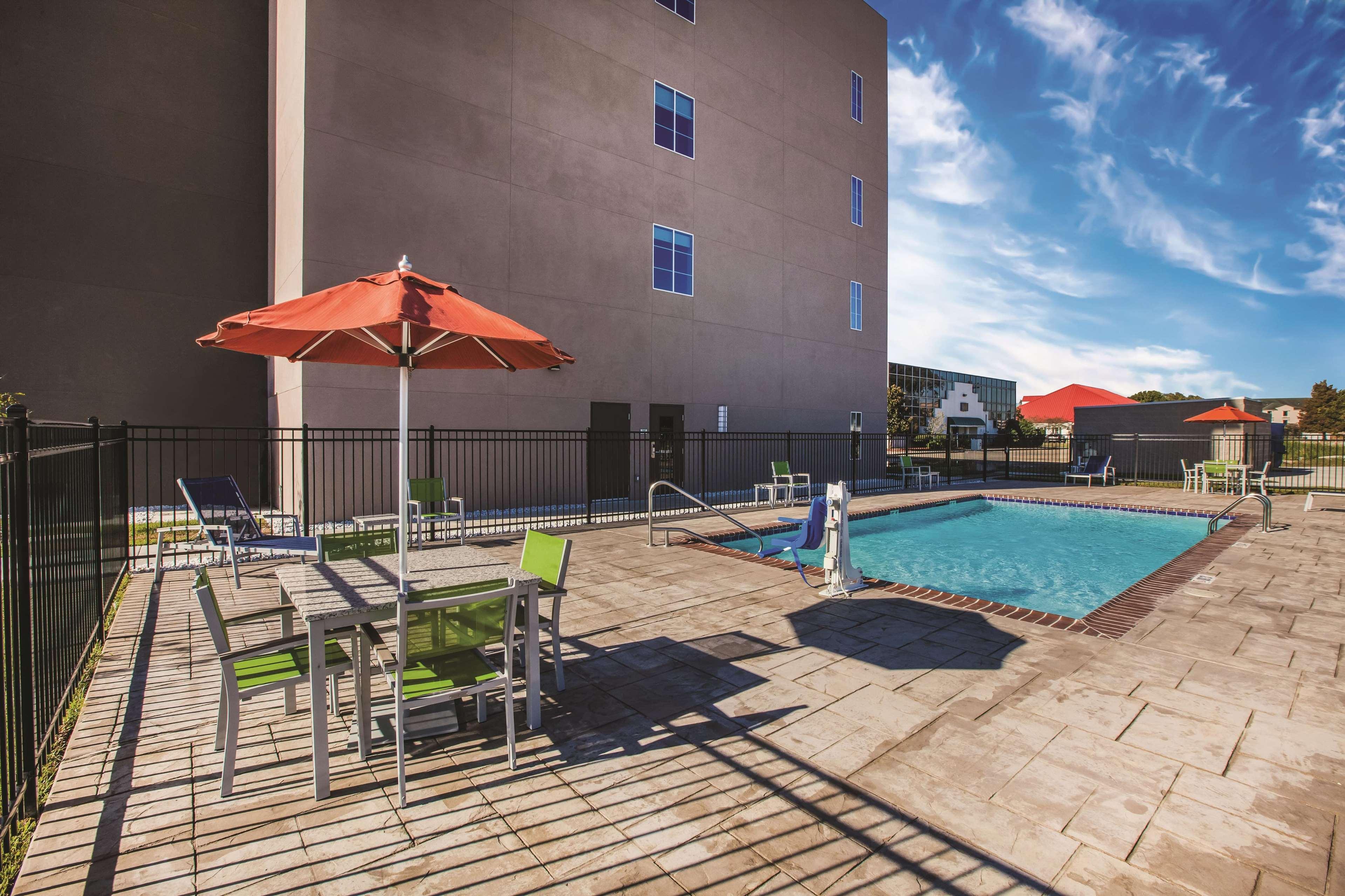 La Quinta & La Hotel